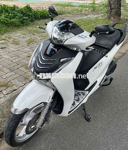 Ít dùng nên cần bán SHVN CBS 150 sx 2017