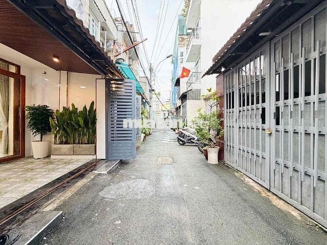 Bán nhà hẻm xe hơi,50 m2 xây 3 tầng c hơn 5 tỷ,Phạm Văn Chiêu,Gò Vấp