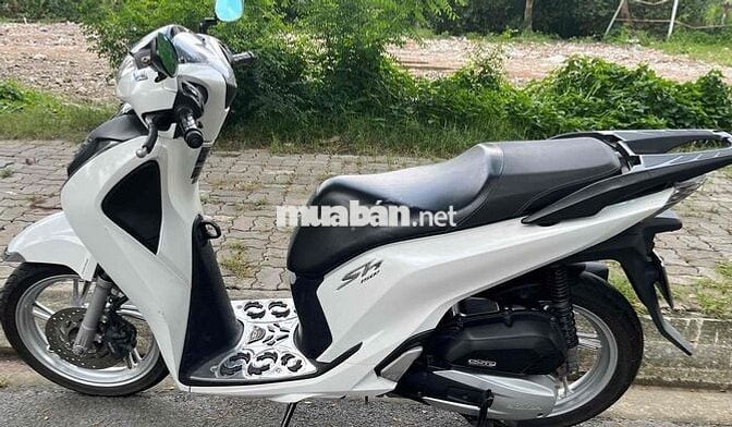 Ít dùng nên cần bán SHVN CBS 150 sx 2017