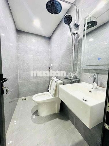 Bán nhà tập thể 75 m2 sổ đỏ phố Thọ Lão gần hồ Hai Bà 2 ngủ 2 thoáng Bán nhà tập thể 75 m2 sổ đỏ phố Thọ Lão gần hồ Hai Bà 2 ngủ 2 thoáng
