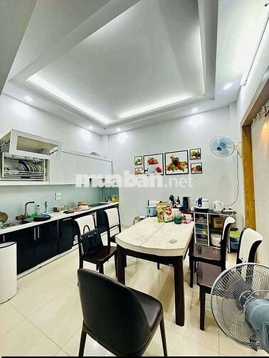 CỰC HIẾM VỊ TRÍ - TT CẦU GIẤY 45M2 X 5T - DÂN XÂY 2 THOÁNG - 15M Ô TÔ