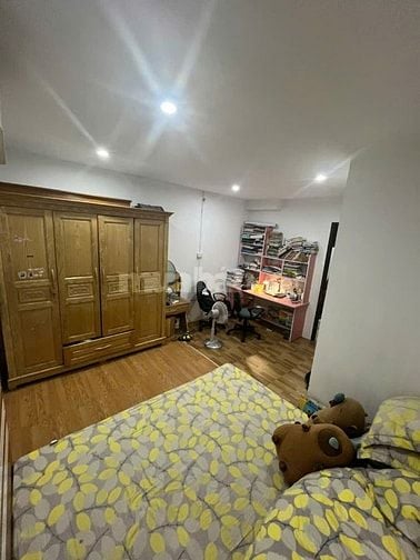 Chuyển nhà cần bán gấp nhà riêng 3 tầng 3PN + 2WC  Chuyển nhà cần bán gấp nhà riêng 3 tầng 3PN + 2WC