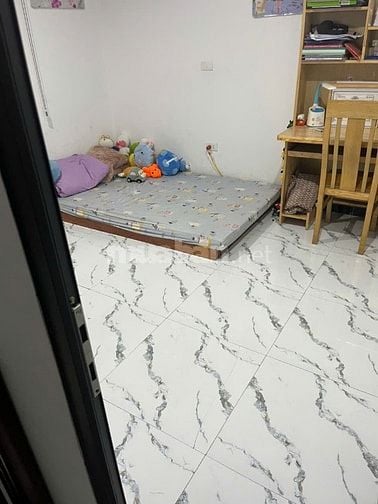 Chuyển nhà cần bán gấp nhà riêng 3 tầng 3PN + 2WC  Chuyển nhà cần bán gấp nhà riêng 3 tầng 3PN + 2WC