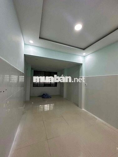 Cho thuê nhà MT Tiểu La Hoà Cường Bắc Hải Châu 83m2 giá 16tr