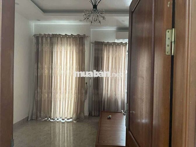 Cho Thuê Nhà Ngọc Thụy Long Biên 55m 3 Ngủ Ô TÔ Để Miễn Phí Giá 13 Tri