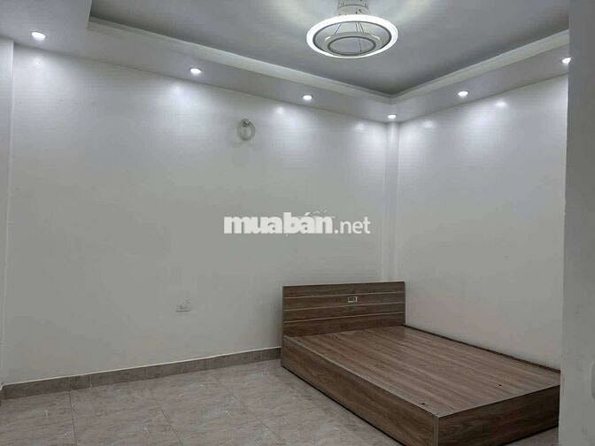 Cho Thuê Nhà Ngọc Thụy Long Biên 55m 3 Ngủ Ô TÔ Để Miễn Phí Giá 13 Tri
