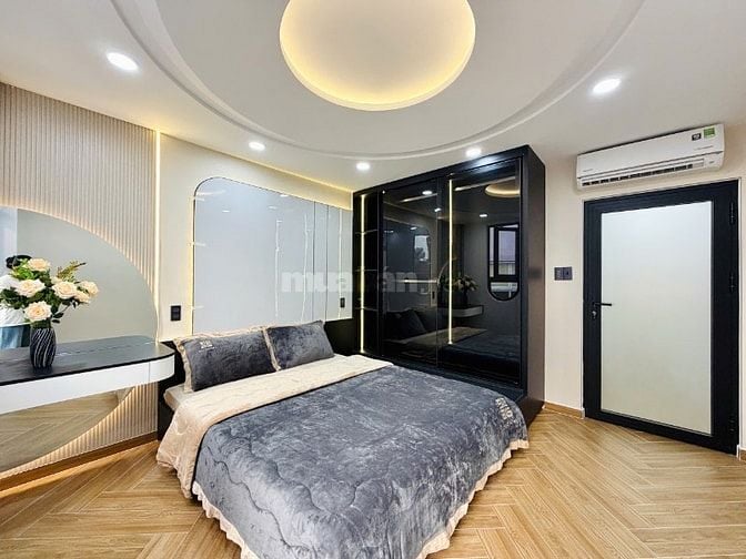 CHÍNH CHỦ BÁN NHÀ ĐẸP MỚI XÂY ĐÚC 3 LẦU HẺM ĐẸP KHU TRUNG TÂM