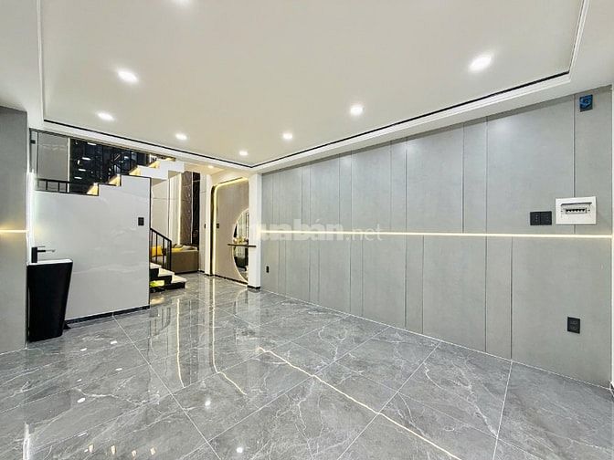 CHÍNH CHỦ BÁN NHÀ ĐẸP MỚI XÂY ĐÚC 3 LẦU HẺM ĐẸP KHU TRUNG TÂM