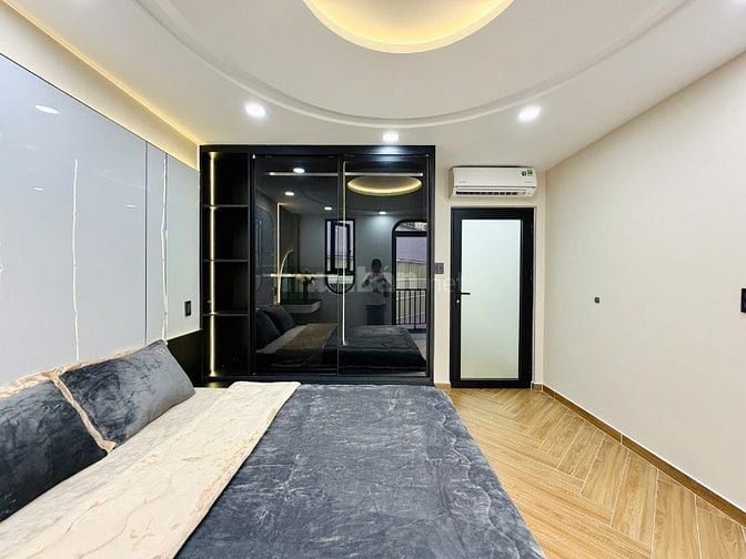 CHÍNH CHỦ BÁN NHÀ ĐẸP MỚI XÂY ĐÚC 3 LẦU HẺM ĐẸP KHU TRUNG TÂM