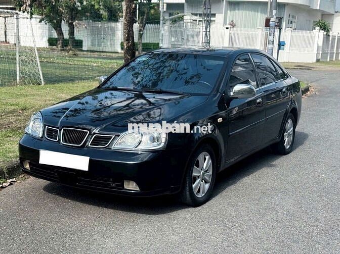 Bán xe 5 chỗ lasenti đời 2004,xe đẹp