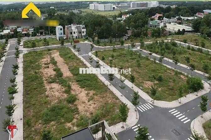 Chủ ngộp bán gấp lô đất sau trường ĐH Việt Đức - mặt tiền 16m CC ngay