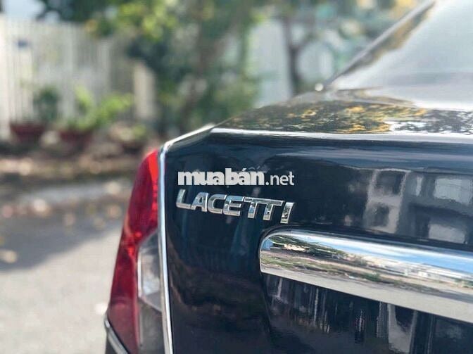 Bán xe 5 chỗ lasenti đời 2004,xe đẹp