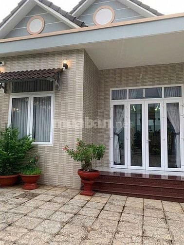 Khách sạn mặt tiền khu Sông Thao, thu nhập 30tr/1th, 3,5 tỷ