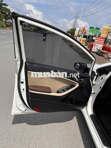 Kia Cerato 2018 1.6 SMT - 82000 km