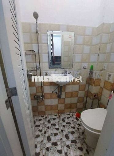 Phòng trọ trong NNC, cửa sổ,máy lạnh,giờ giất tự do