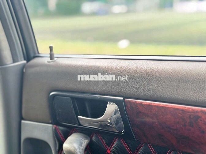 Bán xe 5 chỗ lasenti đời 2004,xe đẹp
