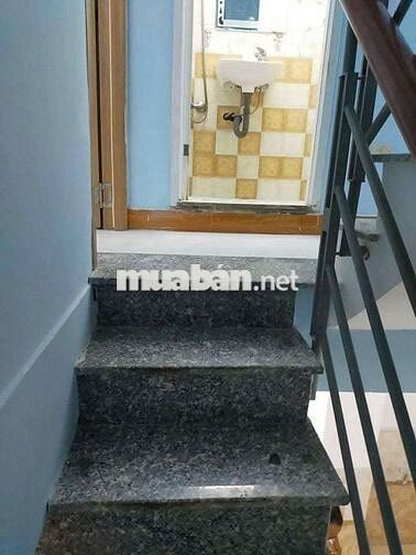 Phòng trọ trong NNC, cửa sổ,máy lạnh,giờ giất tự do