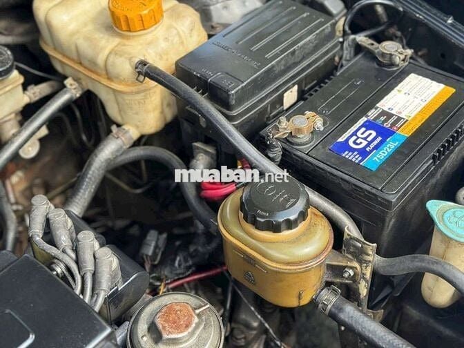 Bán xe 5 chỗ lasenti đời 2004,xe đẹp