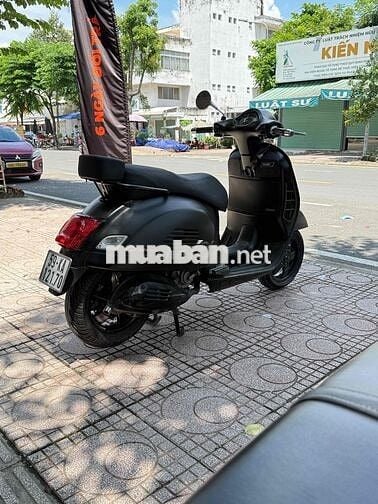 Bán Vespa GTS 300 đăng ký 2018 – PKL giá tốt