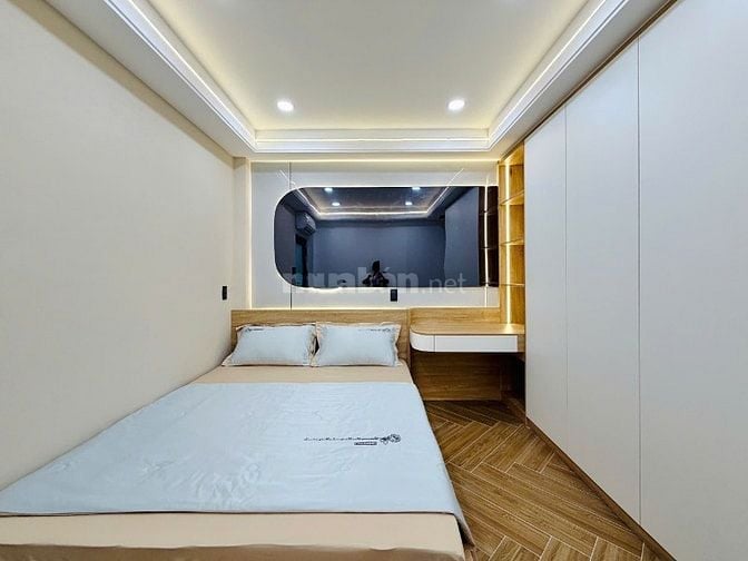 CHÍNH CHỦ BÁN NHÀ ĐẸP MỚI XÂY ĐÚC 3 LẦU HẺM ĐẸP KHU TRUNG TÂM