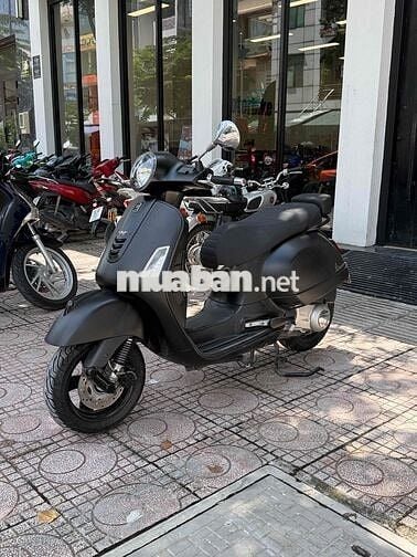 Bán Vespa GTS 300 đăng ký 2018 – PKL giá tốt