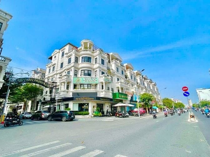 Cho thuê Căn Góc 2 Mặt Tiền Cityland Nguyễn Văn Lượng, P. 10, Gò Vấp