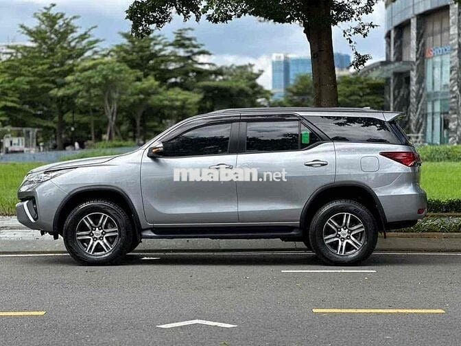 Toyota Fortuner 2018 2.4G 4x2 - 49000 km