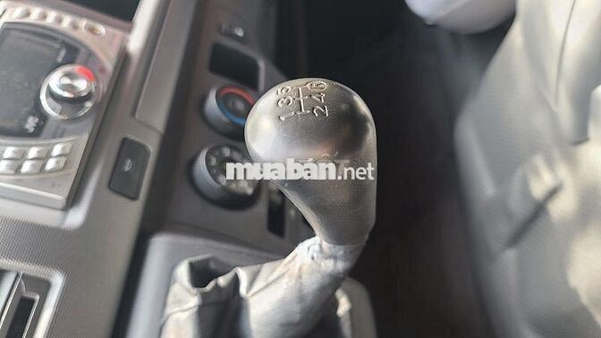 Xe Toyota Hiace 2010 Máy Xăng, Xe Lành Tính