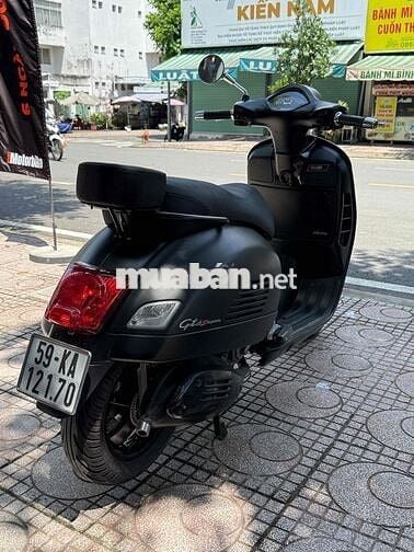 Bán Vespa GTS 300 đăng ký 2018 – PKL giá tốt