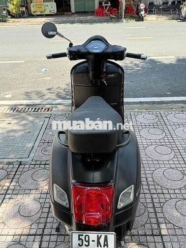 Bán Vespa GTS 300 đăng ký 2018 – PKL giá tốt