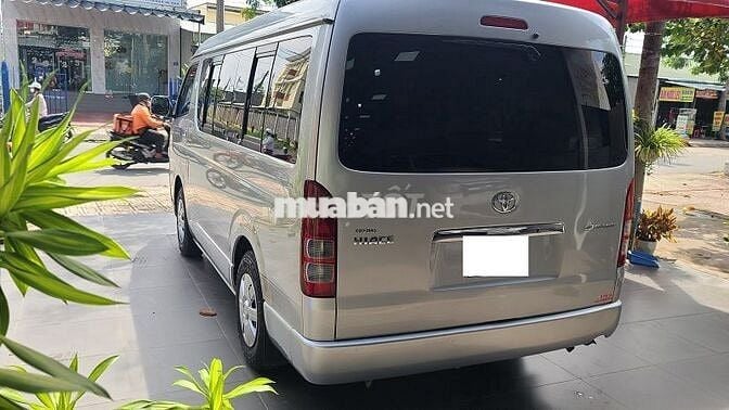 Xe Toyota Hiace 2010 Máy Xăng, Xe Lành Tính