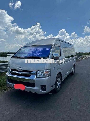 Toyota Hiace 2*** km