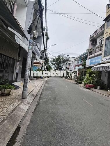 Nhà phố 34,8m2, 3 phòng ngủ, đường Đỗ Đức Dục, Q.Tân Phú