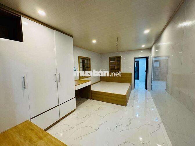 Hơn 2 tỷ tập thể Tân Mai, tầng 1, 55m, 2N1WC, oto qua nhà, kinh doanh