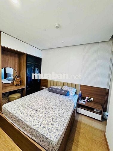 Bán Căn 2PN toà SAM TOWER full nội thất cao cấp view ôm trọn sông