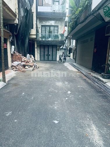 Bán nhà xây thô 6,5 Tầng xây mới Ngõ 30 Trần Quang Diệu Nhà 2 mặt ngõ 
