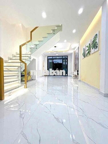 GIÁP TÂN PHÚ - CHỈ 100m RA MẶT TIỀN LÊ VĂN QUỚI