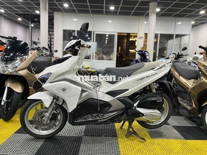 Ab đẹp, máy êm zin thì thầm bao vọt biển SG