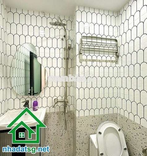 NHÀ MỚI ĐẸP–HẺM 3M–NGAY CHỢ BÀ CHIỂU-3 TẦNG BTCT-DT: 20m² (DTSD 80m²)-