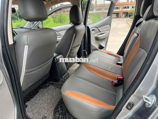 Mitsubishi Triton 2015 4x4 MT - 180000 km