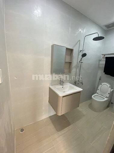 Cho thuê nhà mới 100% MT Đào Duy Anh, 5x24m, Trệt 2L. Giá 50tr