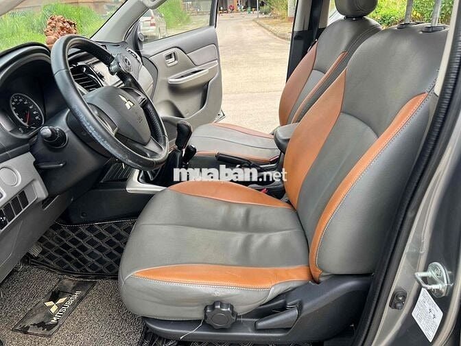 Mitsubishi Triton 2015 4x4 MT - 180000 km