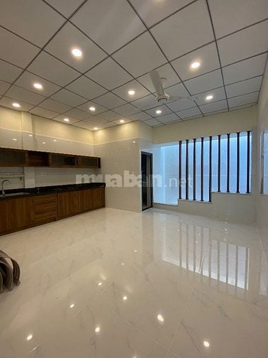 Cho thuê nhà mới 100% MT Đào Duy Anh, 5x24m, Trệt 2L. Giá 50tr