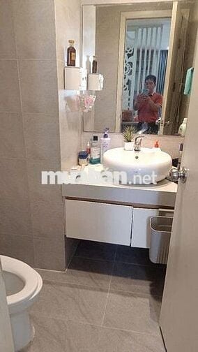 Bán CH CC Hồng Kong Tower 243A Đê La Thành, 75m2,2N,2WC, gisd 7.4 tỷ