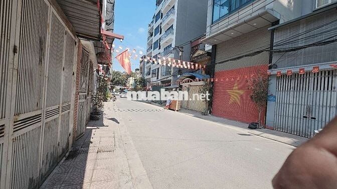 10 tầng Hồ Tùng Mậu Cầu Giấy 39,3 Tỷ 150m2 mặt 5,5m 2 thoáng trước sau