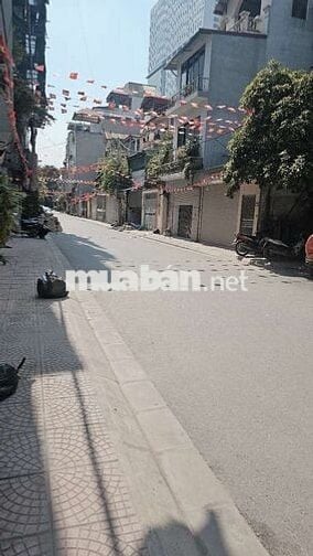 10 tầng Hồ Tùng Mậu Cầu Giấy 39,3 Tỷ 150m2 mặt 5,5m 2 thoáng trước sau