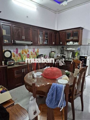 Bán nhà về quê 90m, 4 tầng, đường phan văn đối đi vào 300m bà điểm