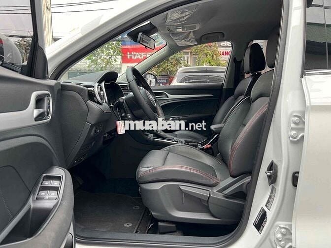 MG MGZS 2024 Standard 1.5 AT 2WD - 13000 km