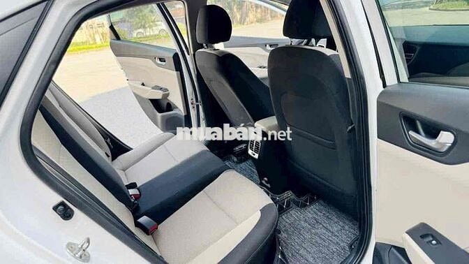 Hyundai Accent 2021 1.4 AT - 74000 km