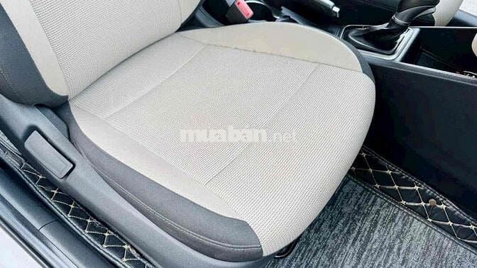 Hyundai Accent 2021 1.4 AT - 74000 km